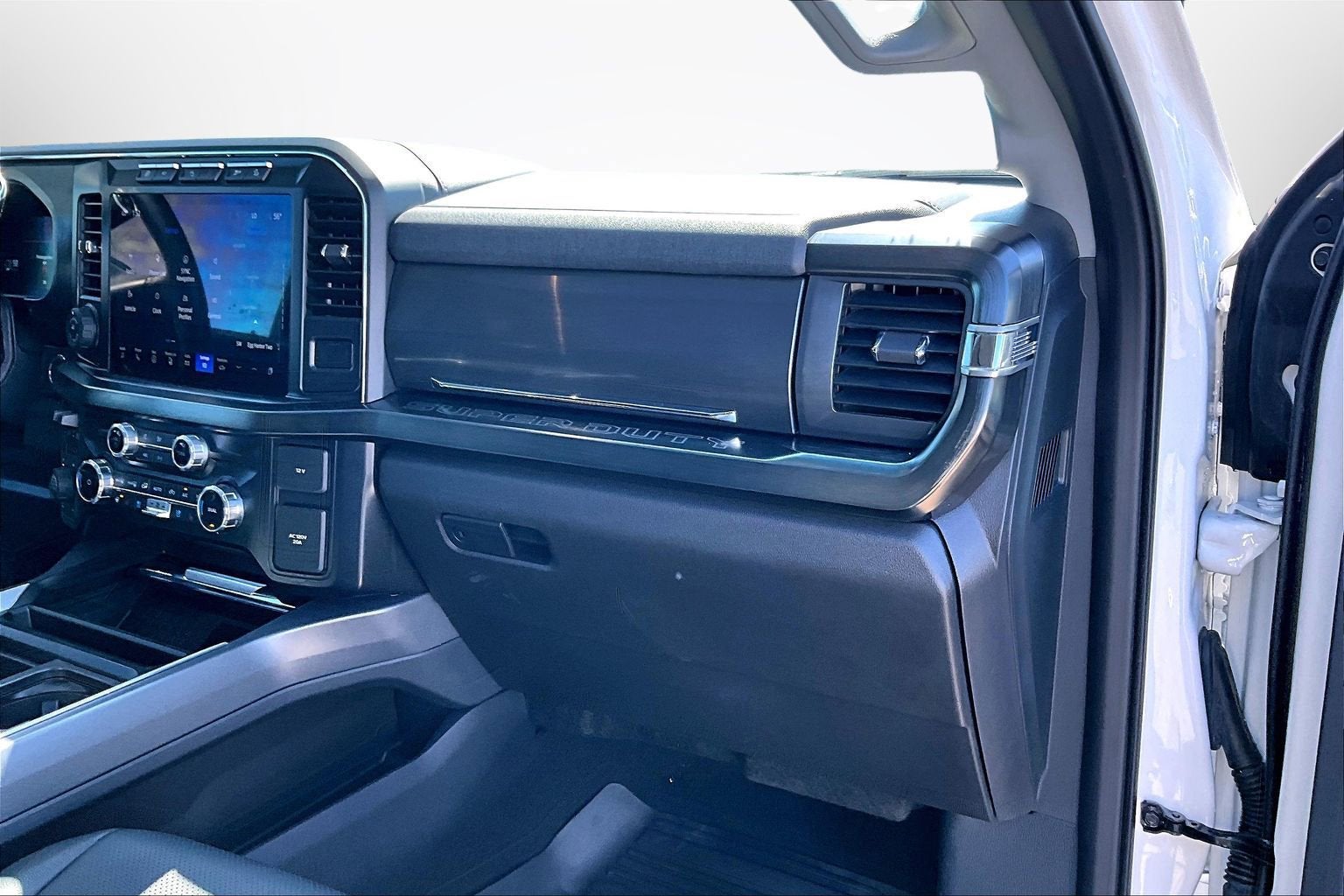 2024 Ford Super Duty F-250 SRW LARIAT