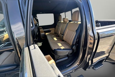 2024 Ford Super Duty F-350 DRW LARIAT