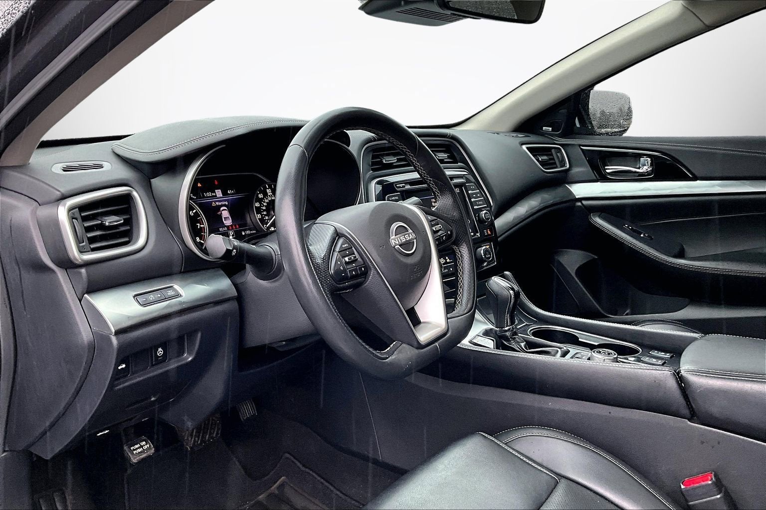 2023 Nissan Maxima SV