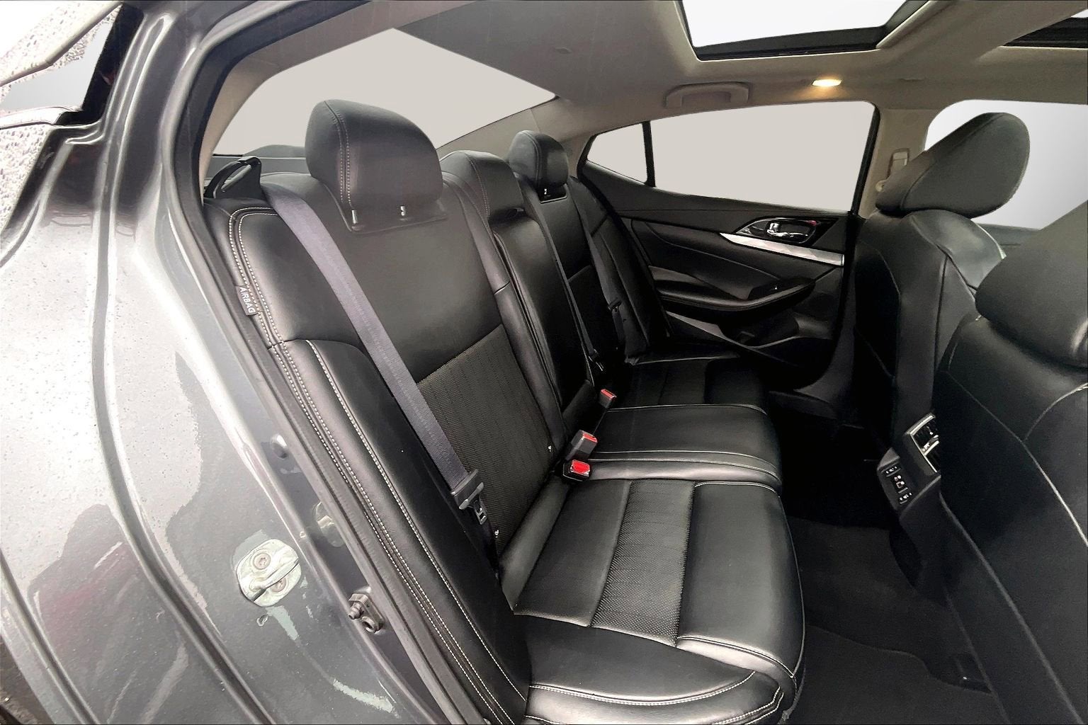 2023 Nissan Maxima SV