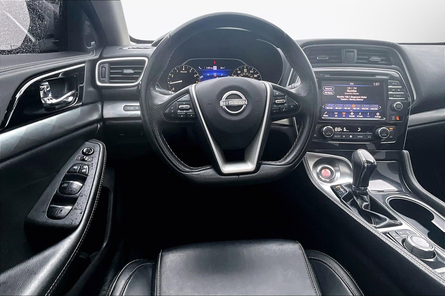 2023 Nissan Maxima SV