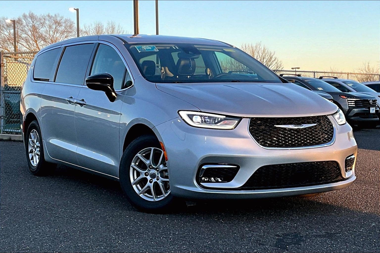 2024 Chrysler Pacifica Touring L