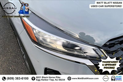 2023 Nissan Kicks SR