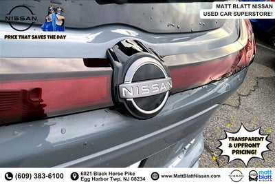 2023 Nissan Kicks SR