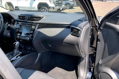 2022 Nissan Rogue Sport SL