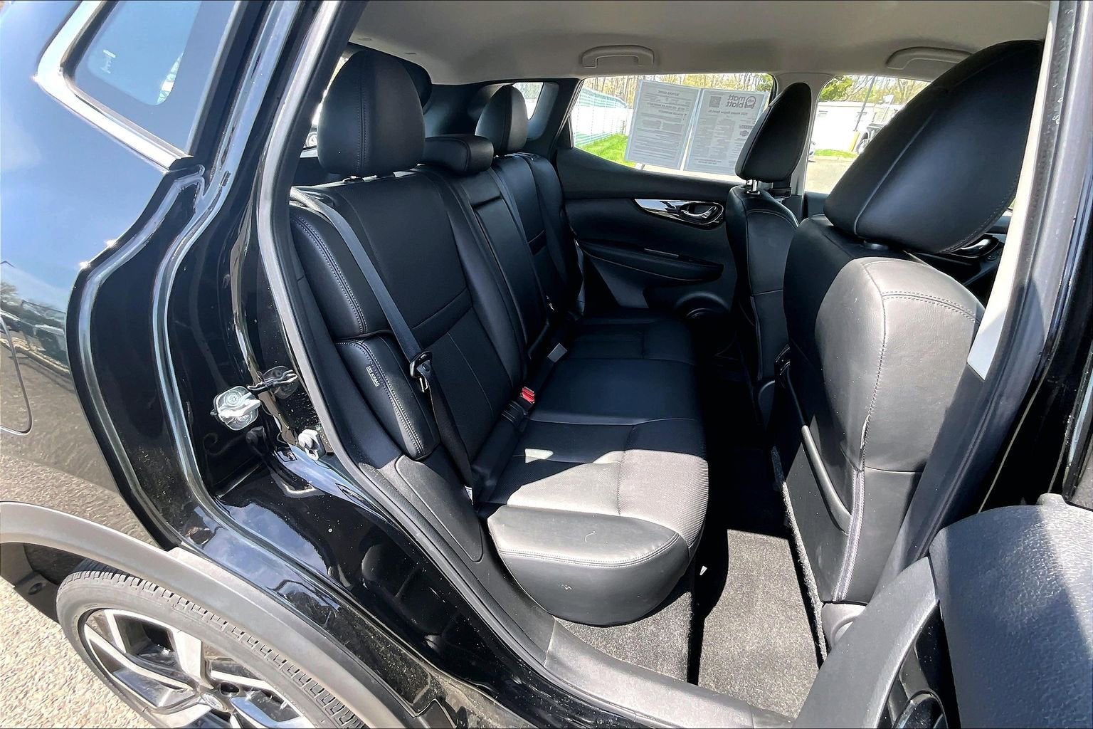 2022 Nissan Rogue Sport SL