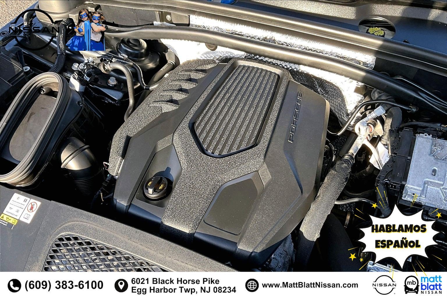 2023 Porsche Macan Base