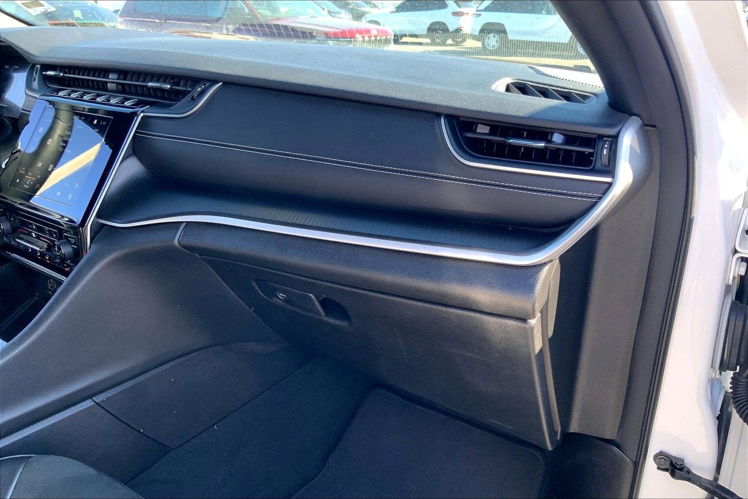 2023 Jeep Grand Cherokee Altitude 4x2