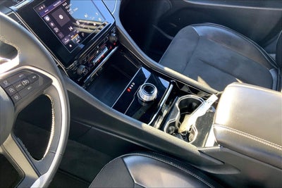 2023 Jeep Grand Cherokee Altitude 4x2