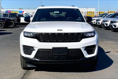 2023 Jeep Grand Cherokee Altitude 4x2