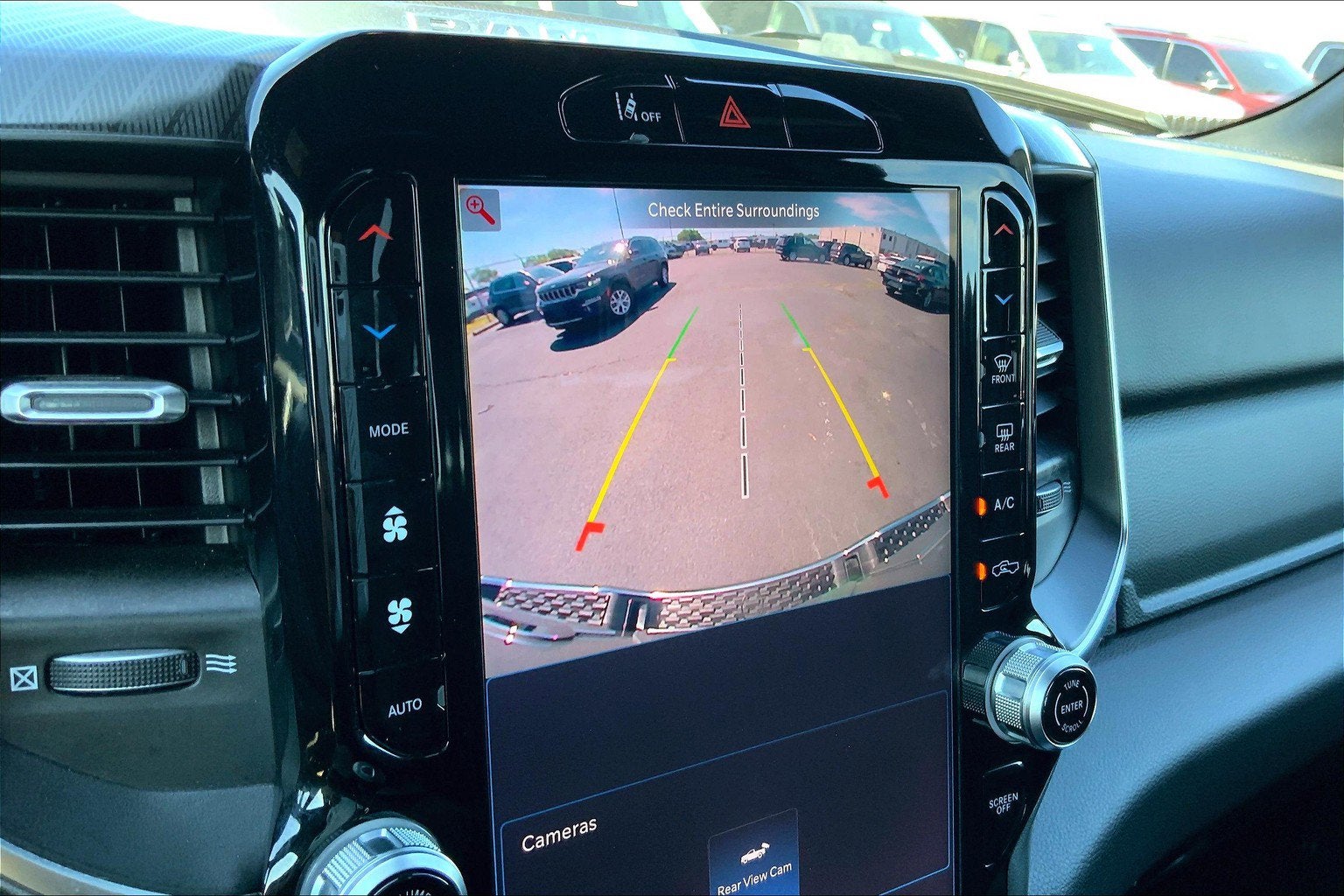 2025 RAM 1500 Big Horn Crew Cab 4x4 5'7' Box