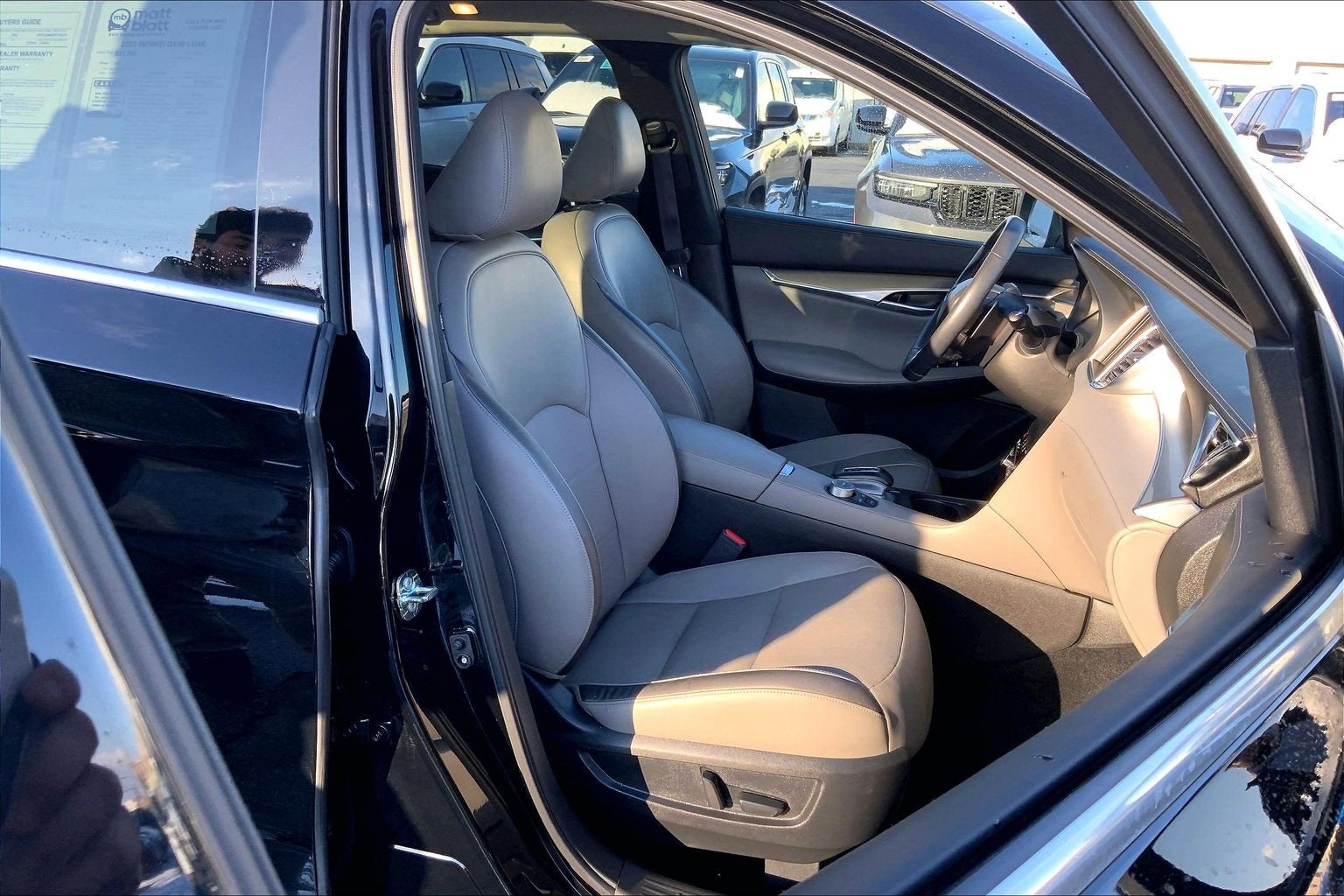 2023 INFINITI QX50 LUXE AWD