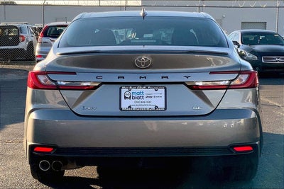2025 Toyota Camry SE