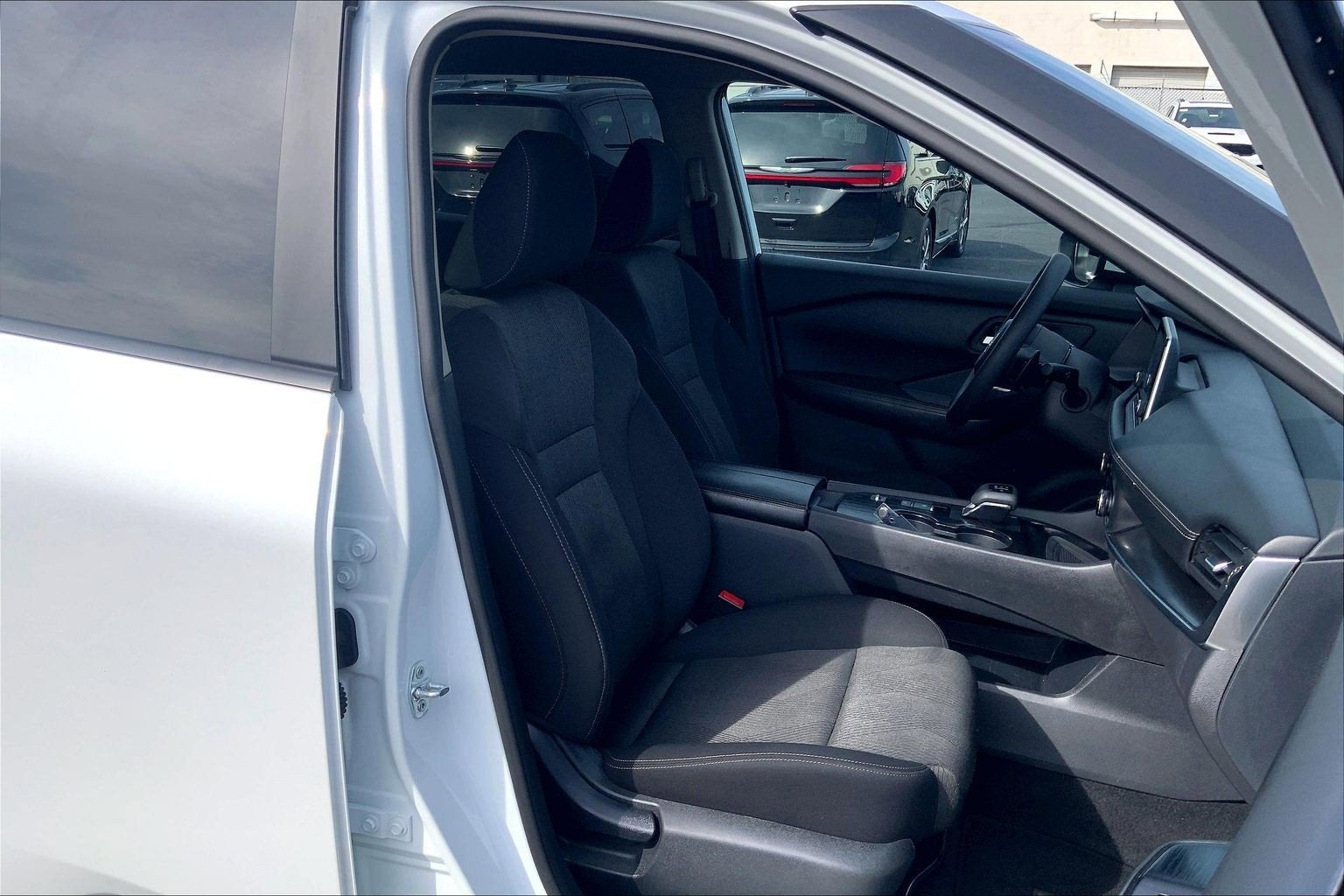 2024 Nissan Rogue SV FWD