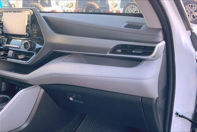 2021 Toyota Highlander L