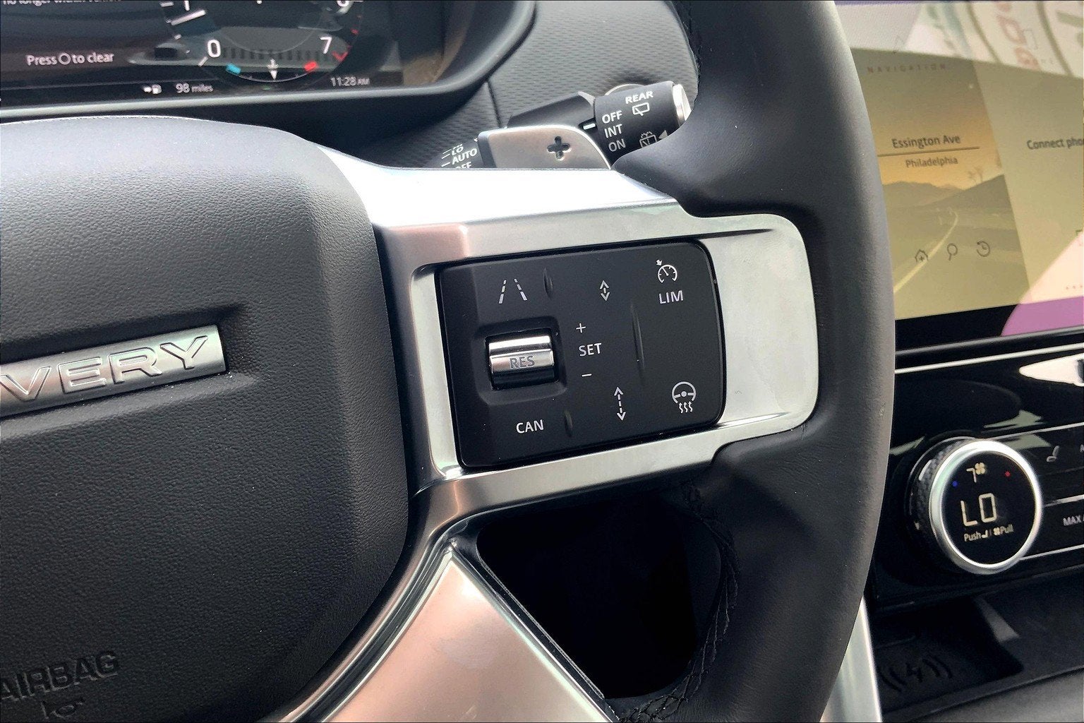 2023 Land Rover Discovery P300 S R-Dynamic