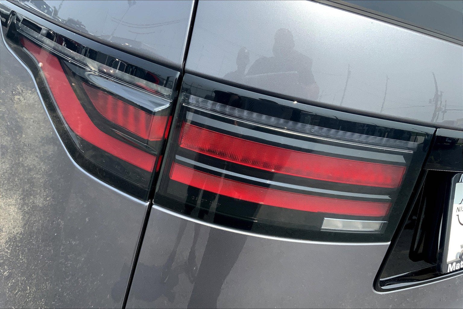 2023 Land Rover Discovery P300 S R-Dynamic