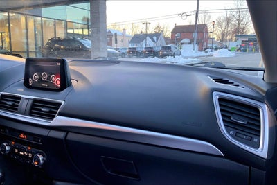 2018 Mazda Mazda3 4-Door Touring