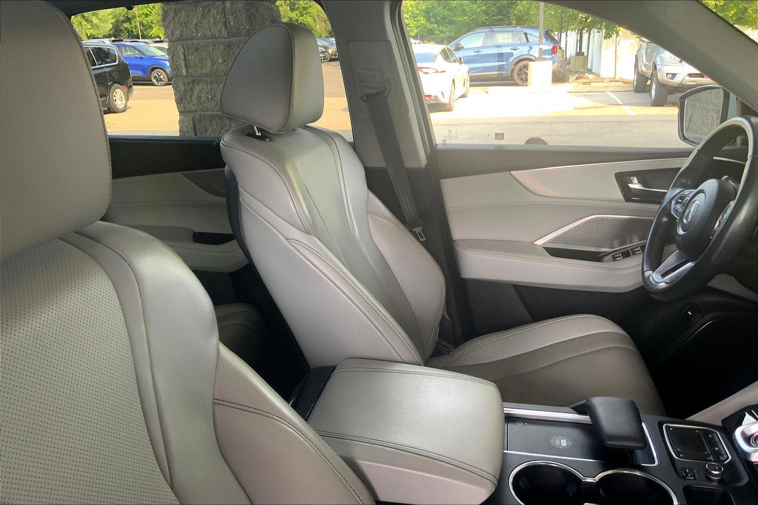 2023 Acura MDX w/Technology Package