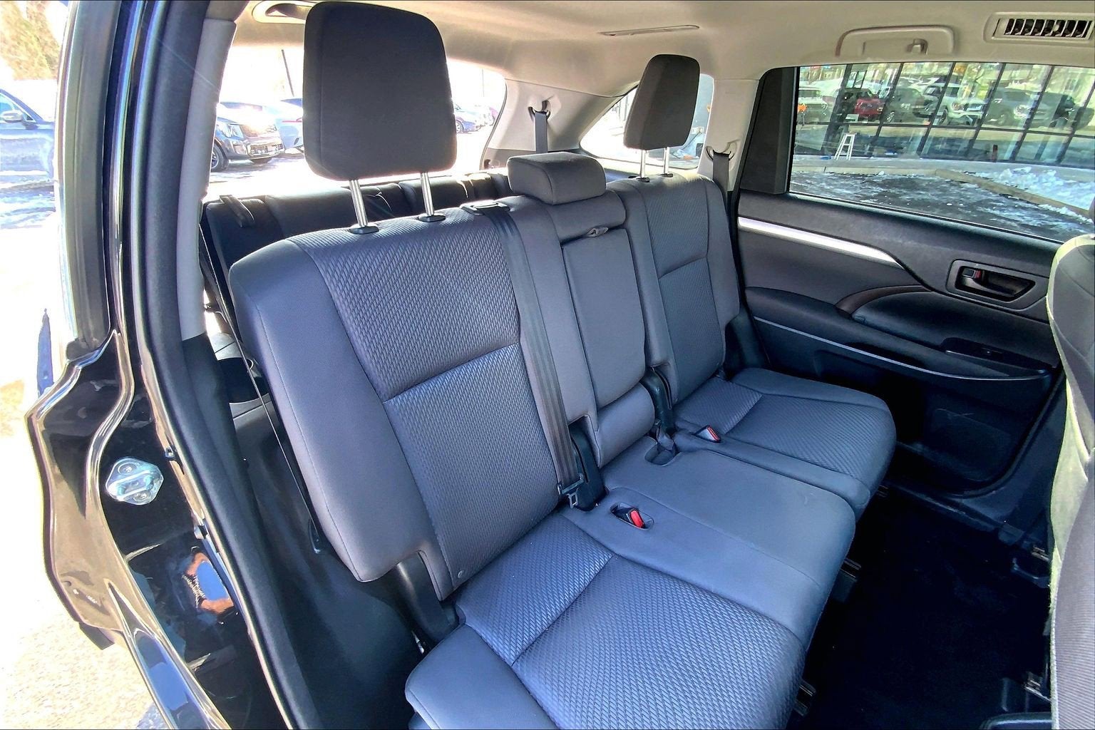 2016 Toyota Highlander LE