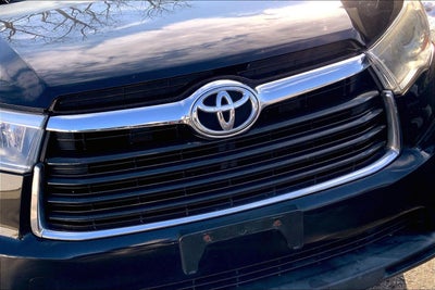 2016 Toyota Highlander LE