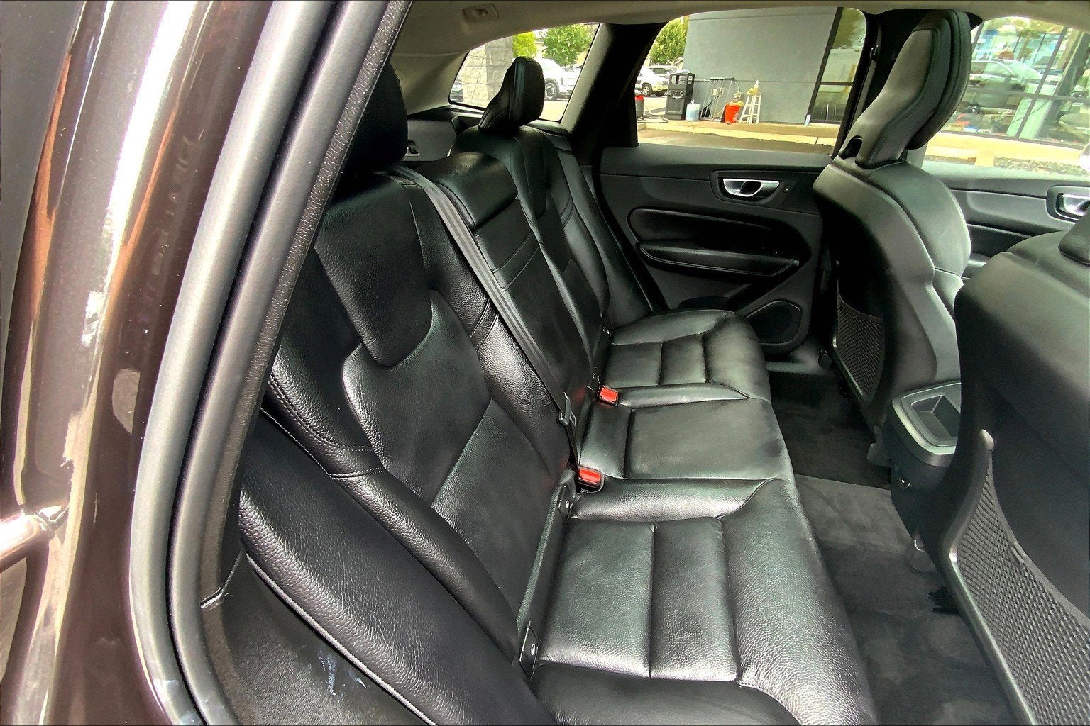 2022 Volvo XC60 Momentum