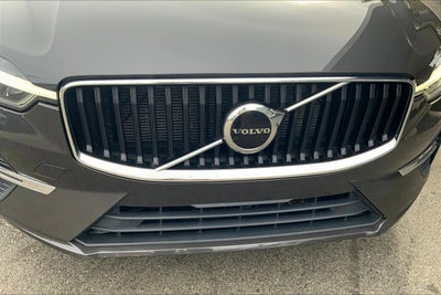2022 Volvo XC60 Momentum