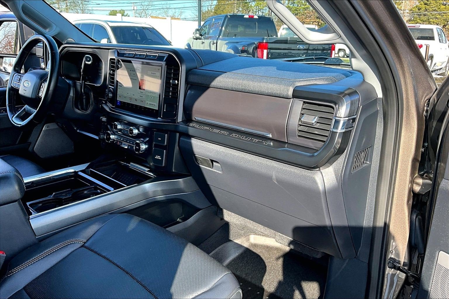 2023 Ford Super Duty F-350 SRW LARIAT