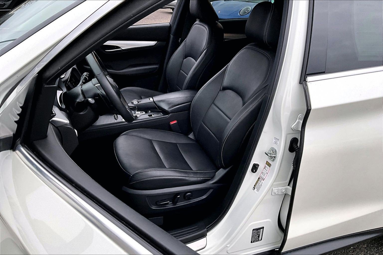 2021 INFINITI QX50 LUXE