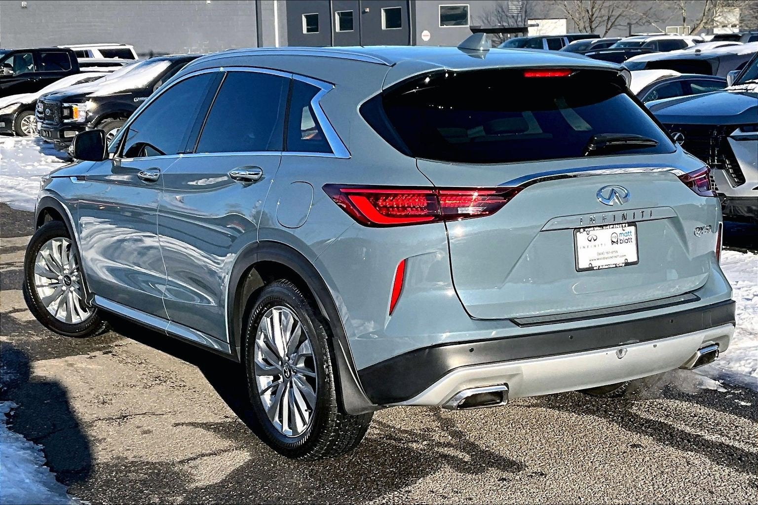2023 INFINITI QX50 LUXE FWD