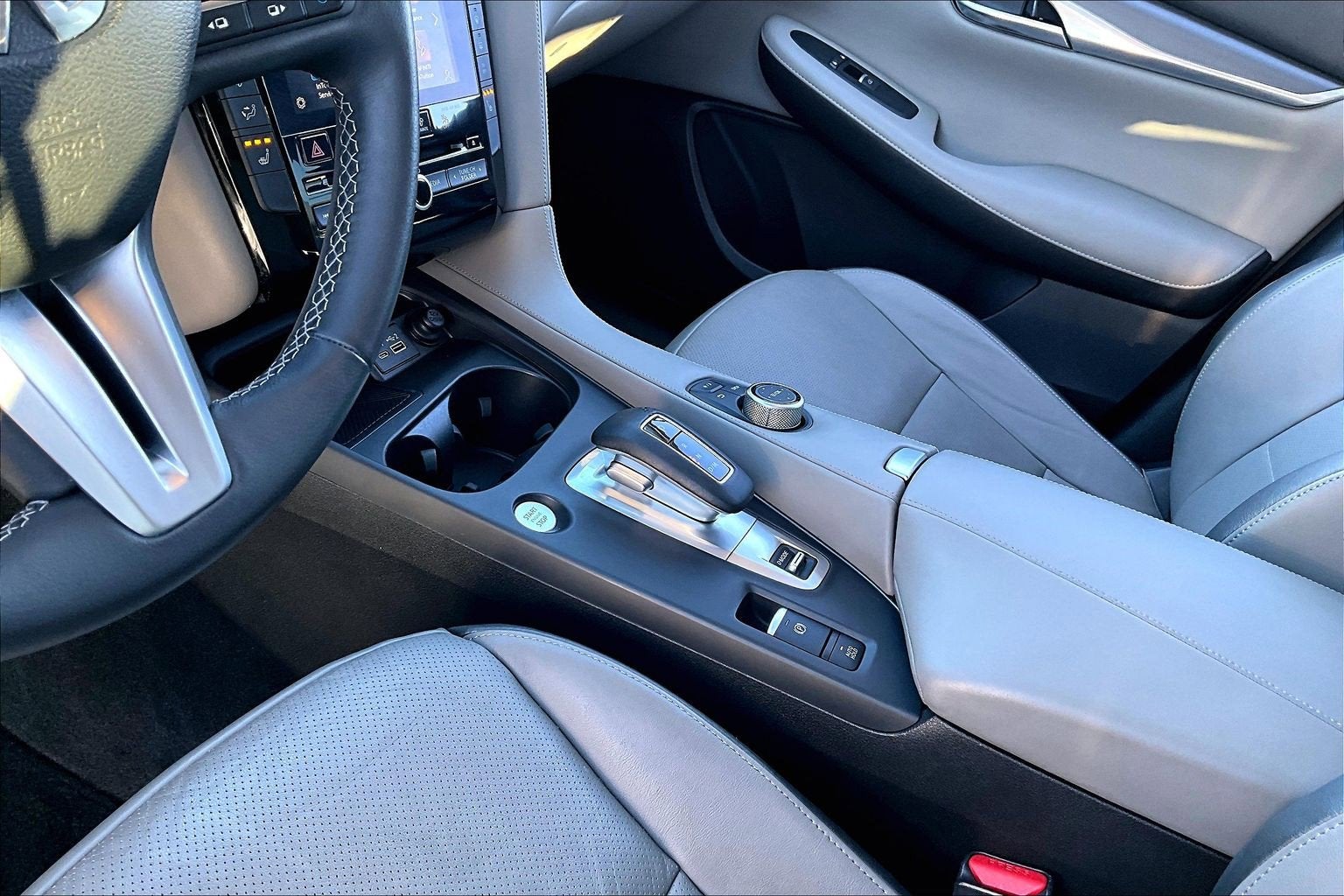 2023 INFINITI QX50 LUXE FWD