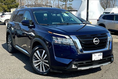 2022 Nissan Pathfinder Platinum