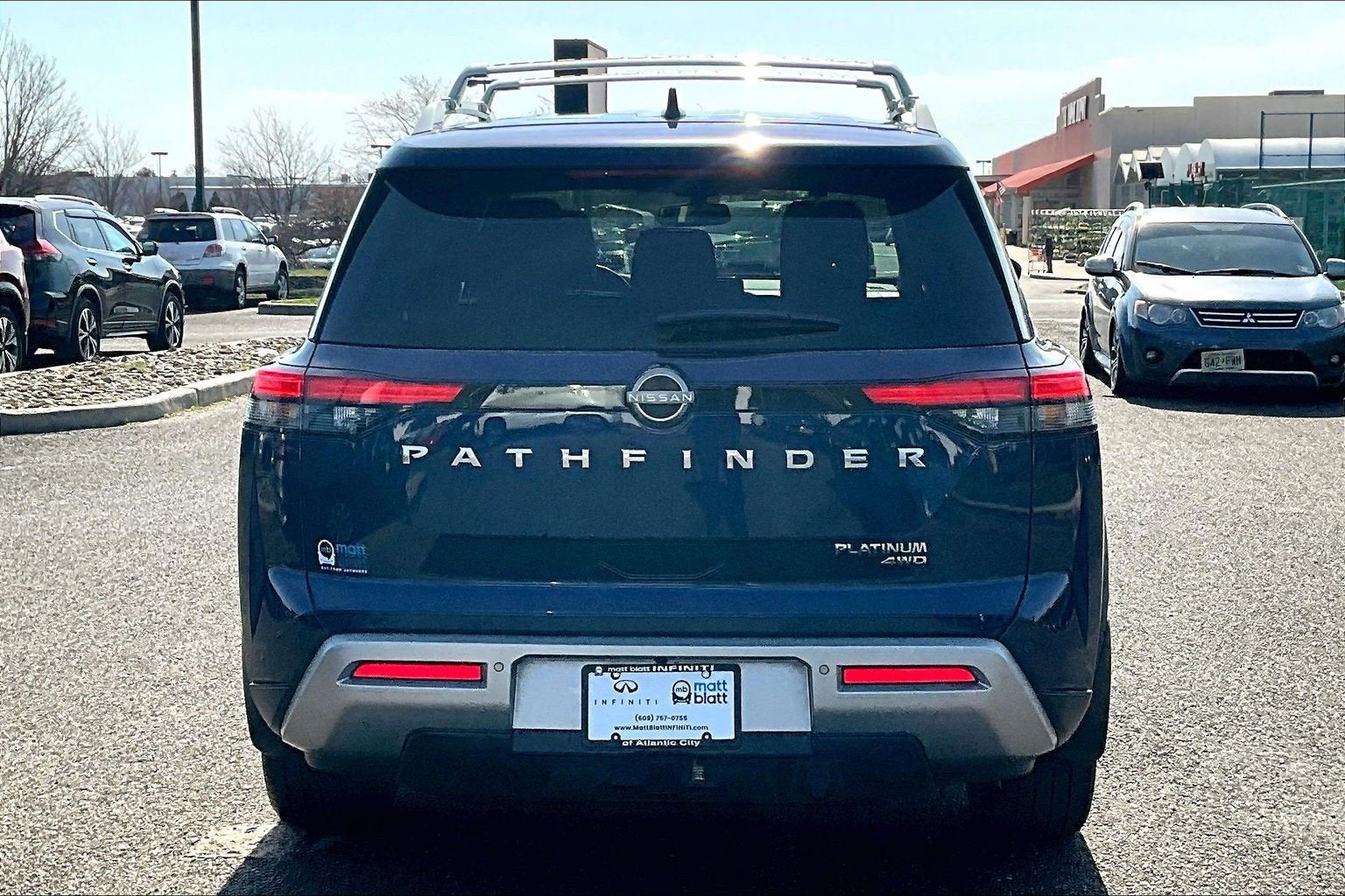 2022 Nissan Pathfinder Platinum
