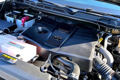 2023 Toyota Tundra 4WD SR5