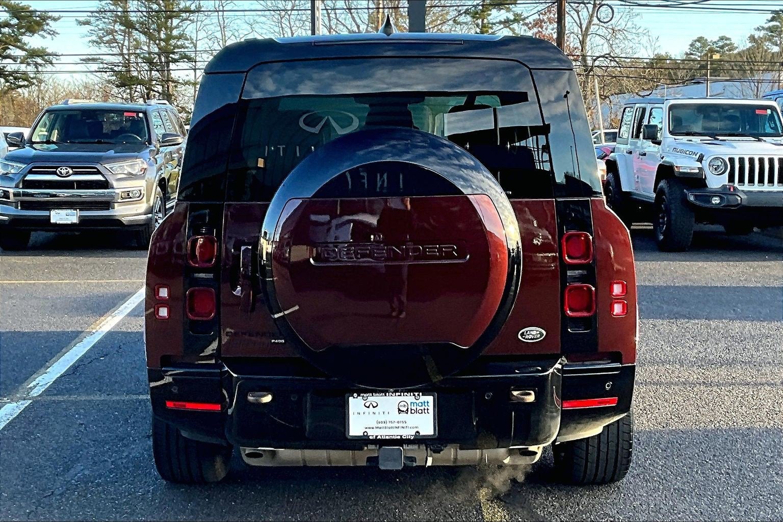 2023 Land Rover Defender X-Dynamic SE