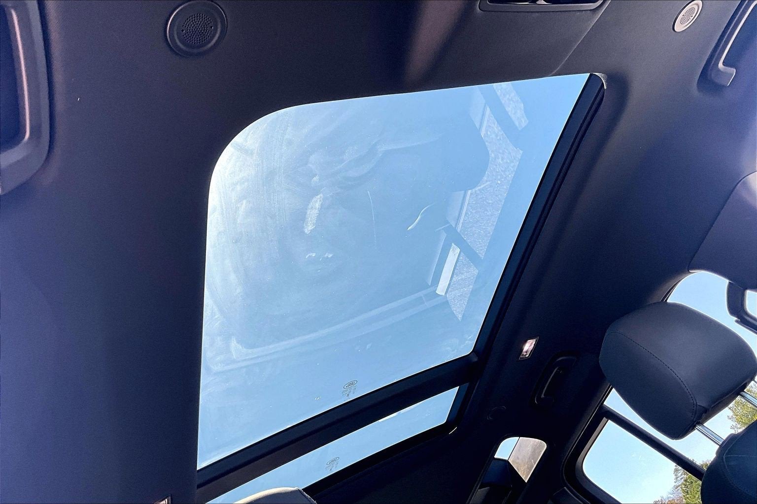 2025 Land Rover Defender S