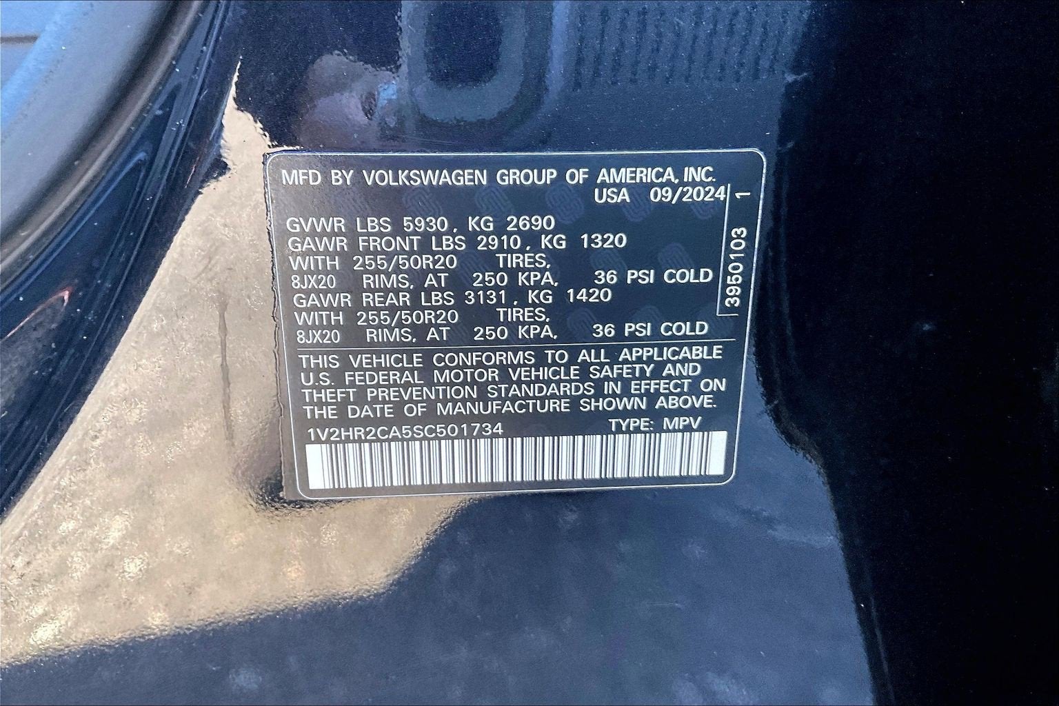 2025 Volkswagen Atlas 2.0T SE w/Technology