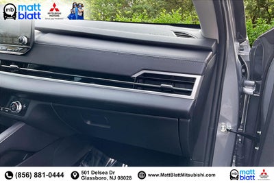 2023 Mitsubishi Outlander SE