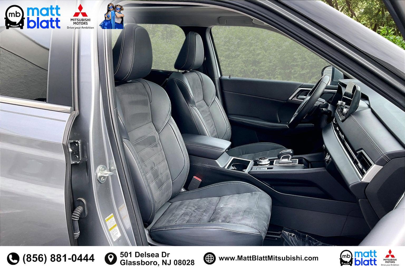 2023 Mitsubishi Outlander SE