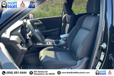 2022 Mitsubishi Outlander ES