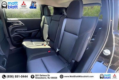 2022 Mitsubishi Outlander ES