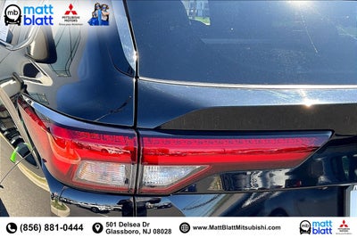 2022 Mitsubishi Outlander ES