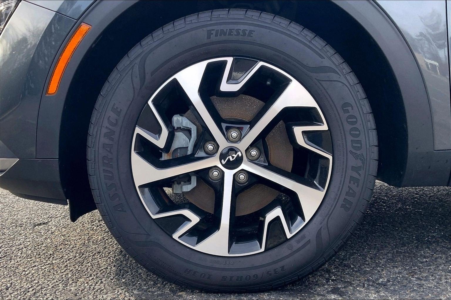 2024 Kia Sportage EX