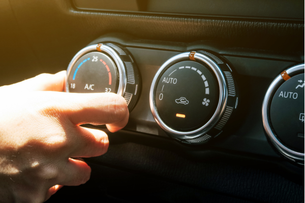 AIR CONDITIONING CLEANING SERVICE